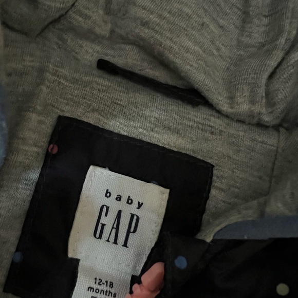 Gap Toddler 100% Recycled Lightweight Puffer Jacket - Picture 2 of 2